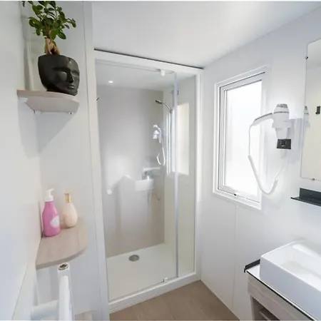 Mobil 36m² Avec Terrasse - 6 Personnes, 3 - Api-1-52-530