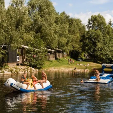 Mobil 36m² Avec Terrasse - 6 Personnes, 3 - Api-1-52-530 Camping Barbey-Seroux