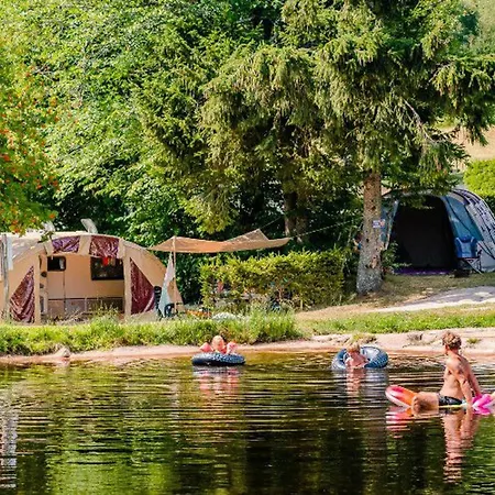 Mobil 36m² Avec Terrasse - 6 Personnes, 3 - Api-1-52-530 Camping