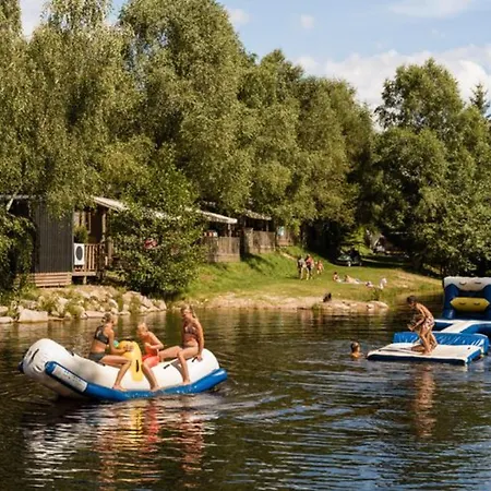 Mobil 36m² Avec Terrasse - 6 Personnes, 3 - Api-1-52-530 Camping Barbey-Seroux