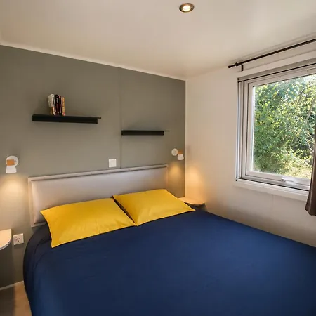 Mobil 36m² Avec Terrasse - 6 Personnes, 3 - Api-1-52-530 * Granges-Aumontzey