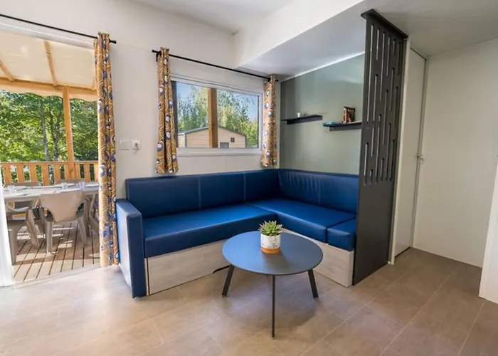 Mobil 36m² Avec Terrasse - 6 Personnes, 3 - Api-1-52-530 Granges-Aumontzey